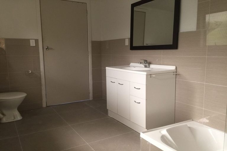 Photo of property in 26 Miro Street, New Lynn, Auckland, 0600