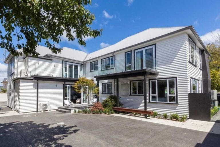 Photo of property in 138 Papanui Road, Merivale, Christchurch, 8014