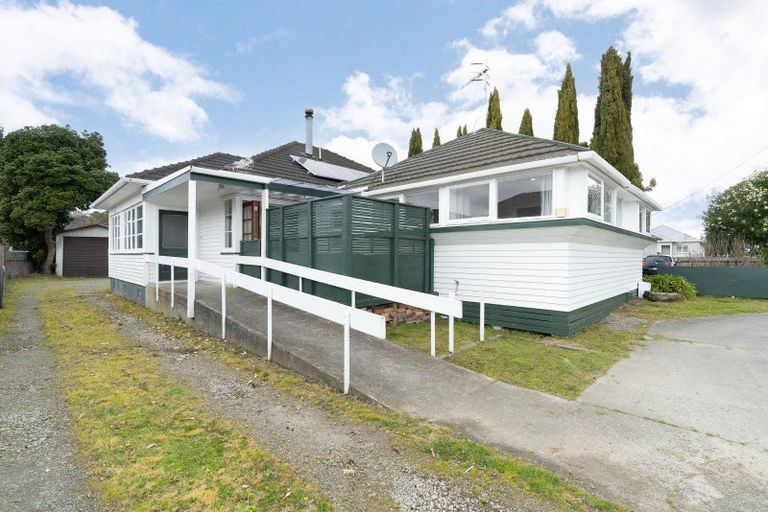 Photo of property in 76 Cambridge Street, Levin, 5510