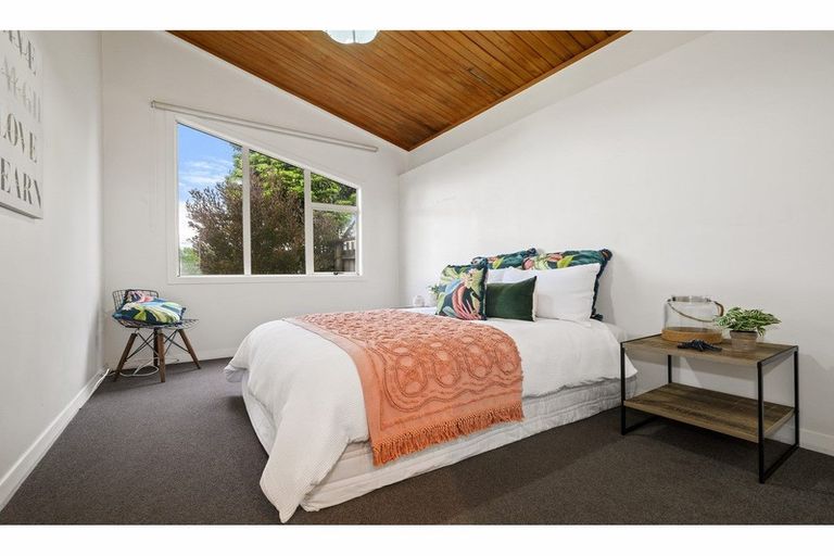 Photo of property in 77 Glenfield Crescent, Mairehau, Christchurch, 8052