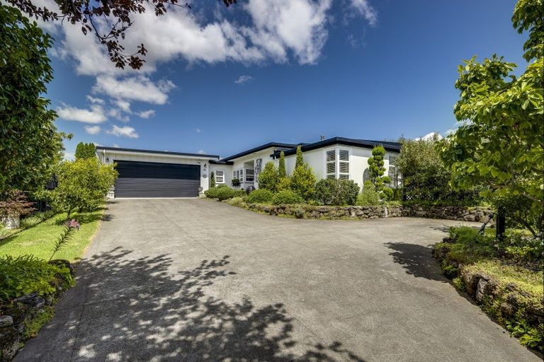 Photo of property in 20 Tauroa Road, Havelock North, 4130