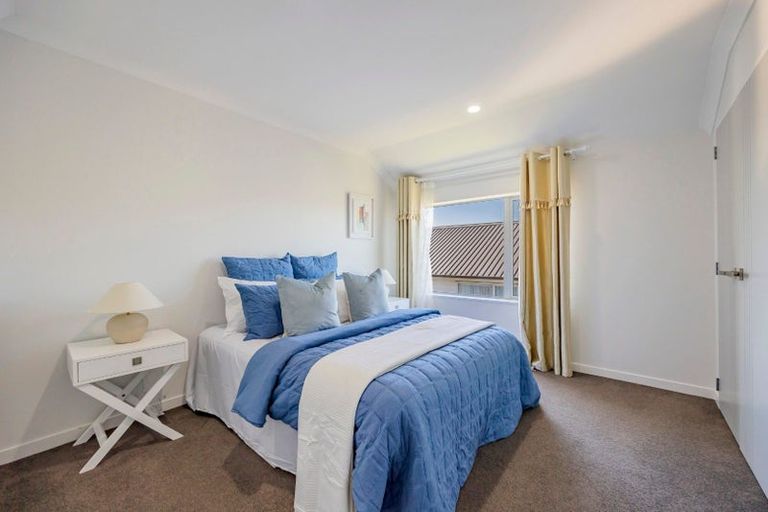 Photo of property in 20 Bearing Parade, Long Bay, Auckland, 0630