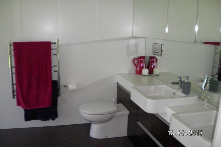 Photo of property in 32 Metcalfe Road, Ngahinapouri, Hamilton, 3290