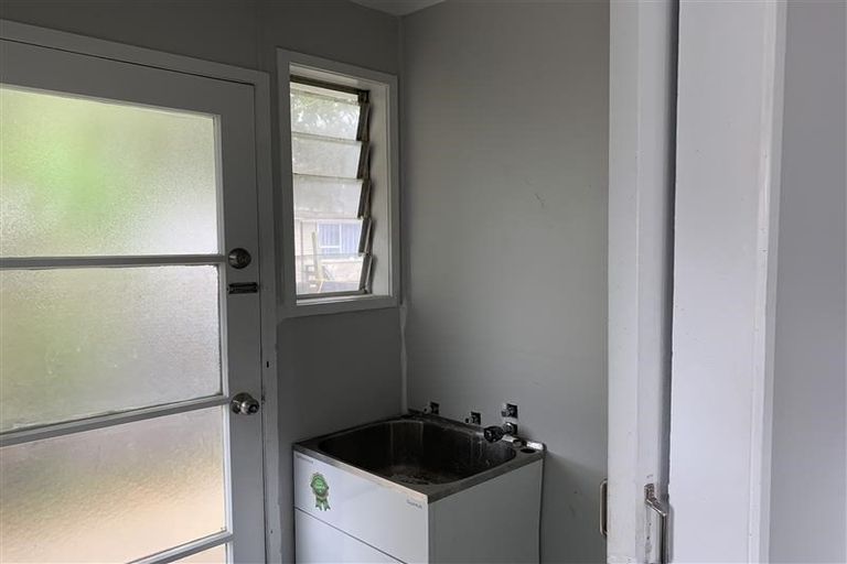 Photo of property in 1/12 Naomi Place, Manurewa, Auckland, 2102