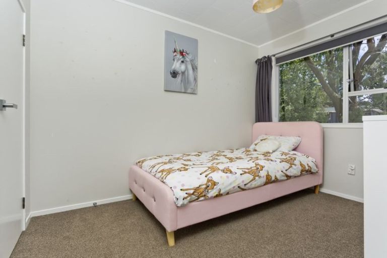 Photo of property in 27 Cantina Avenue, Bayview, Auckland, 0629