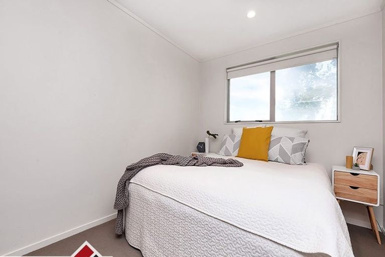 Photo of property in 325/26 Morningside Drive, Morningside, Auckland, 1025
