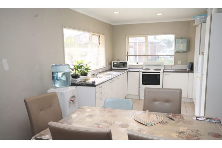 Photo of property in 3/31 Growers Lane, Mangere East, Auckland, 2024