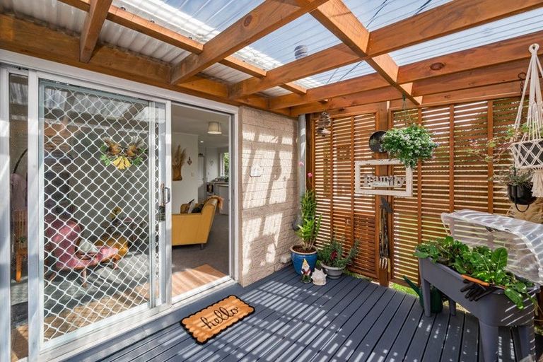 Photo of property in 18a Ngaio Road, Waikanae, 5036