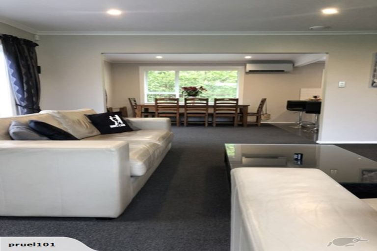 Photo of property in 6 Canberra Place, Redwood, Christchurch, 8051