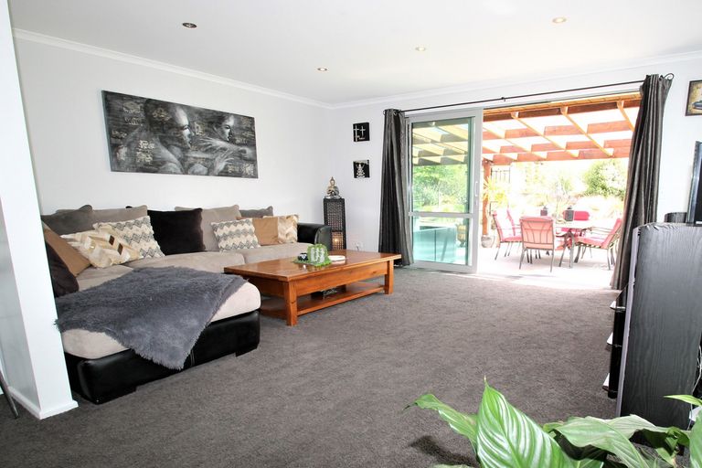 Photo of property in 43 Tara Hills Drive, North Taieri, Mosgiel, 9092