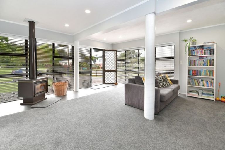 Photo of property in 1/14 Arkles Strand, Arkles Bay, Whangaparaoa, 0932
