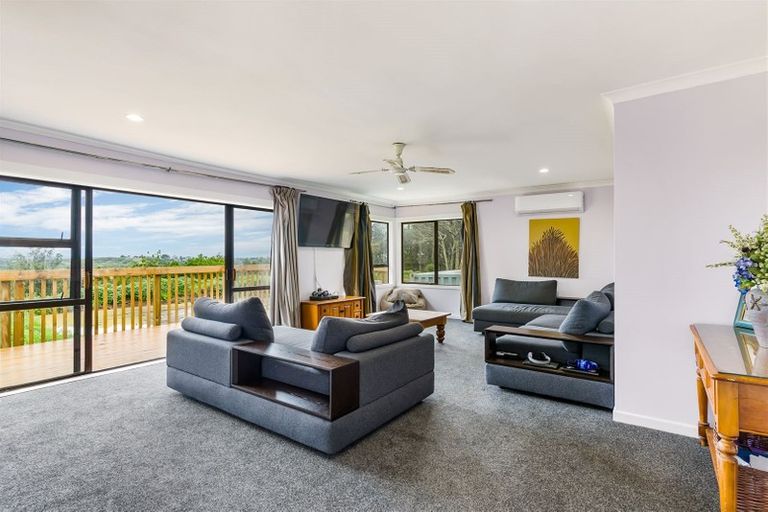 Photo of property in 525 Whitford Road, Whitford, Howick, 2571