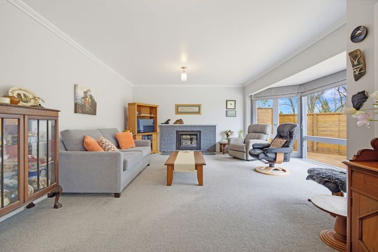 Photo of property in 17 Byron Street, Leamington, Cambridge, 3432