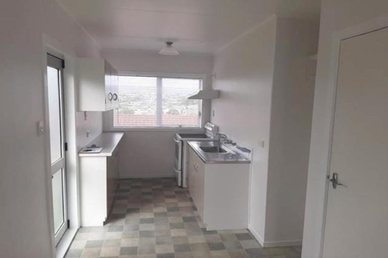 Photo of property in 11 Scott Street, Moturoa, New Plymouth, 4310