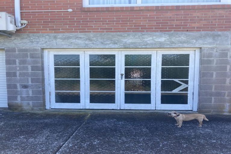 Photo of property in 3/7 Roberts Avenue, Bayswater, Auckland, 0622