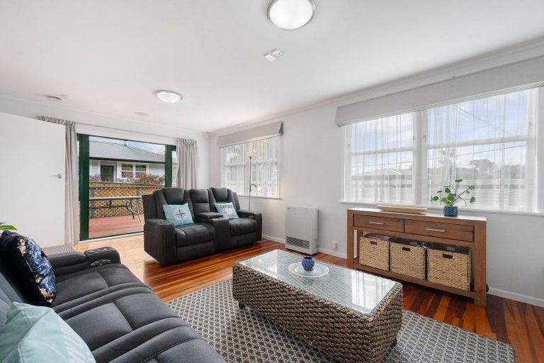 Photo of property in 6 Jay Street, Paparangi, Wellington, 6037