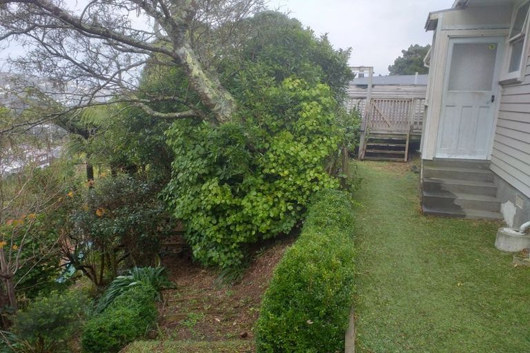 Photo of property in 15 Kimball Place, Johnsonville, Wellington, 6037