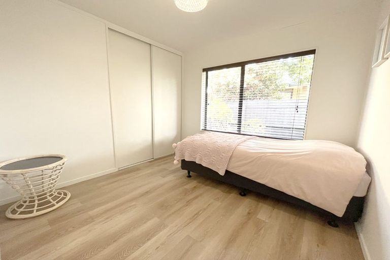 Photo of property in 22 Davington Way, Burswood, Auckland, 2013