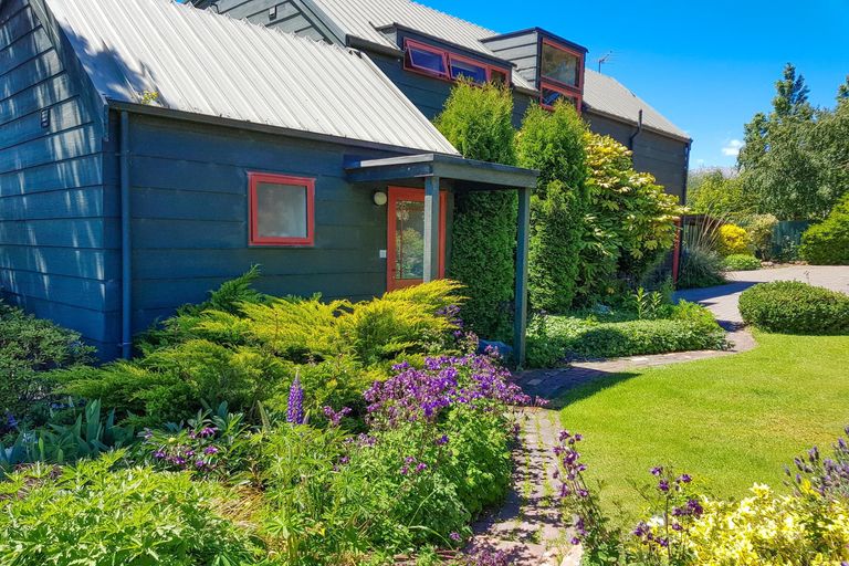 Photo of property in 25 Murray Place, Lake Tekapo, 7999