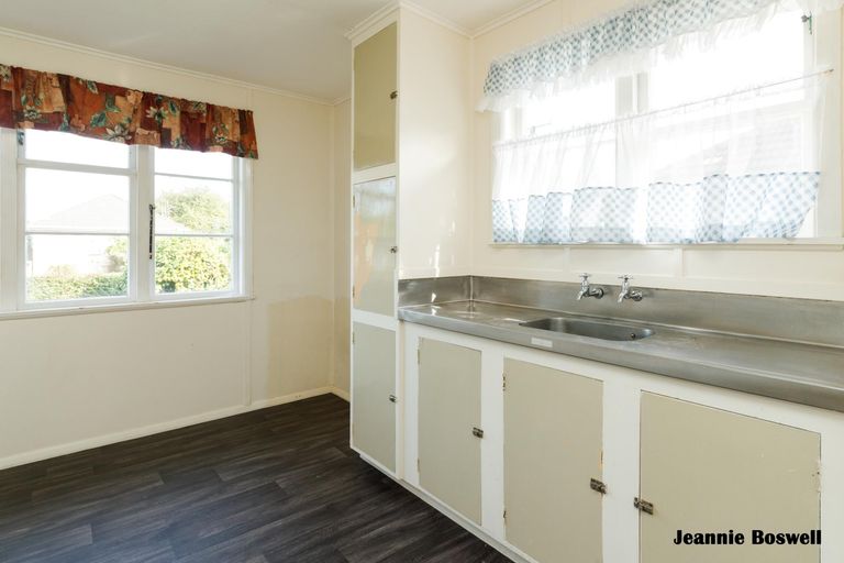 Photo of property in 4 Herrington Street, Foxton, 4814