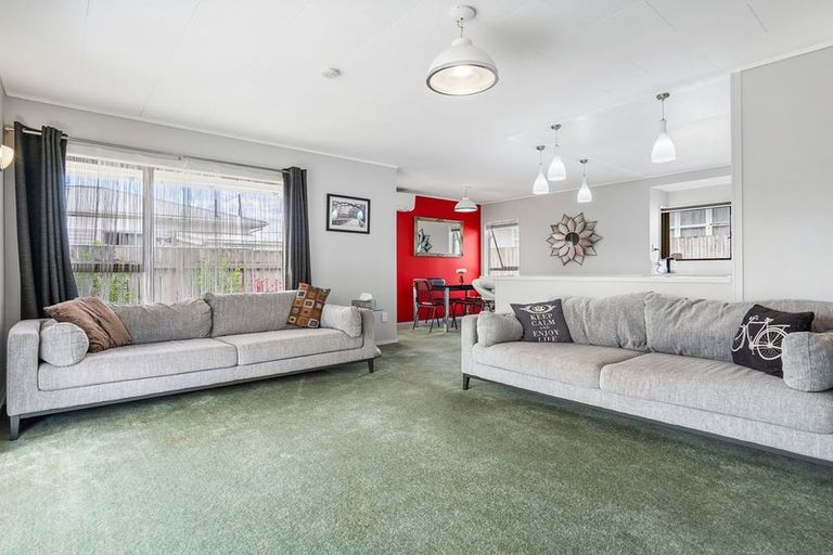 Photo of property in 12 Third Avenue, Avenues, Whangarei, 0110