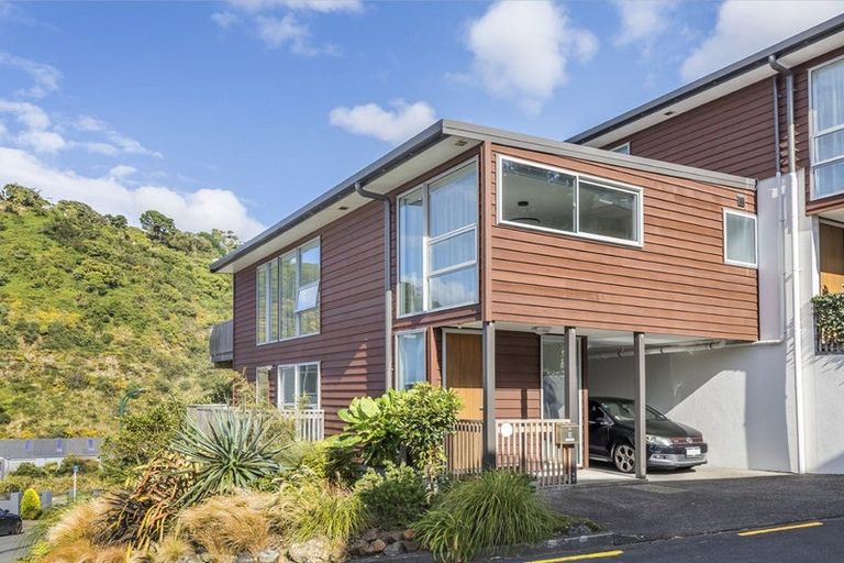 Photo of property in 3 Fore Street, Kaiwharawhara, Wellington, 6035