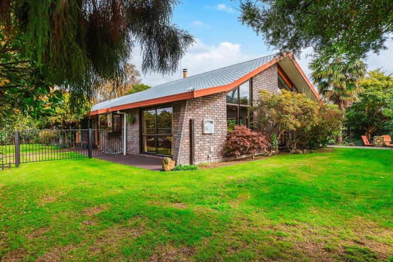 Photo of property in 49 Chaucer Street, Leamington, Cambridge, 3432