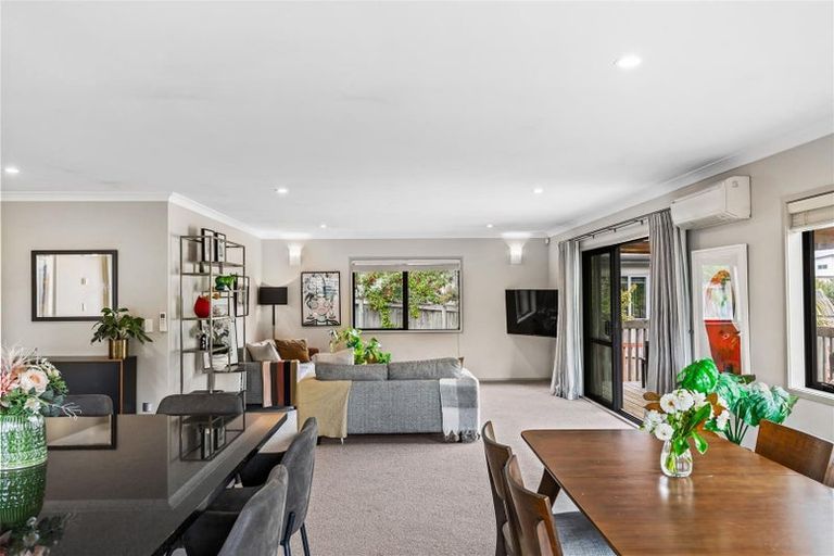 Photo of property in 7 Wautaiti Drive, Riverhead, 0820