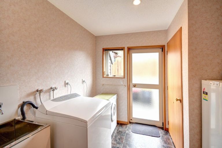 Photo of property in 19 Walton Park Avenue, Fairfield, Dunedin, 9018