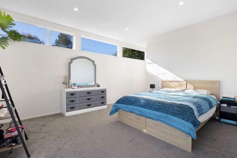 Photo of property in 69b Aorangi Road, Bryndwr, Christchurch, 8053