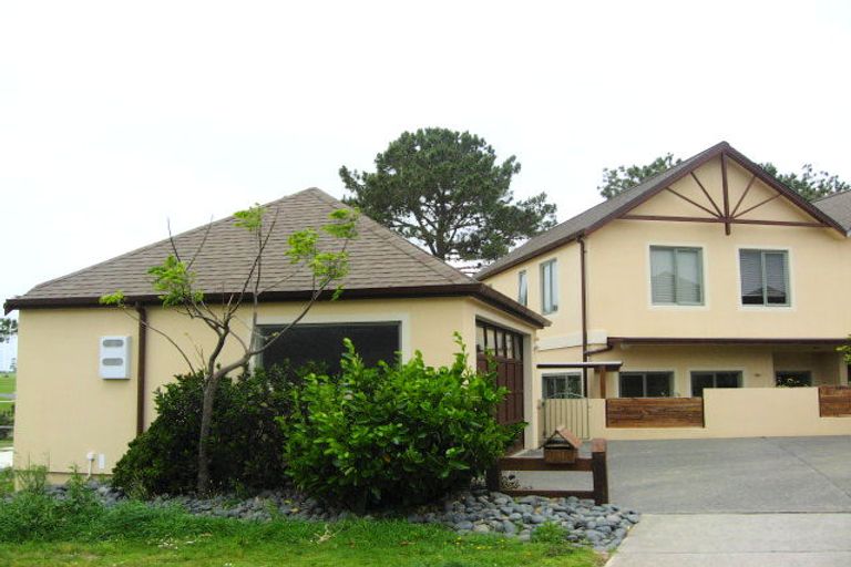 Photo of property in 280 Alec Craig Way, Gulf Harbour, Whangaparaoa, 0930