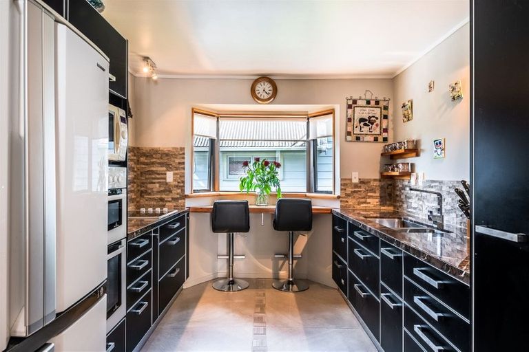 Photo of property in 119 Arran Road, Browns Bay, Auckland, 0630