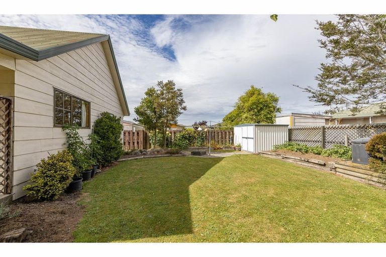 Photo of property in 25 Parkhouse Drive, Rangiora, 7400