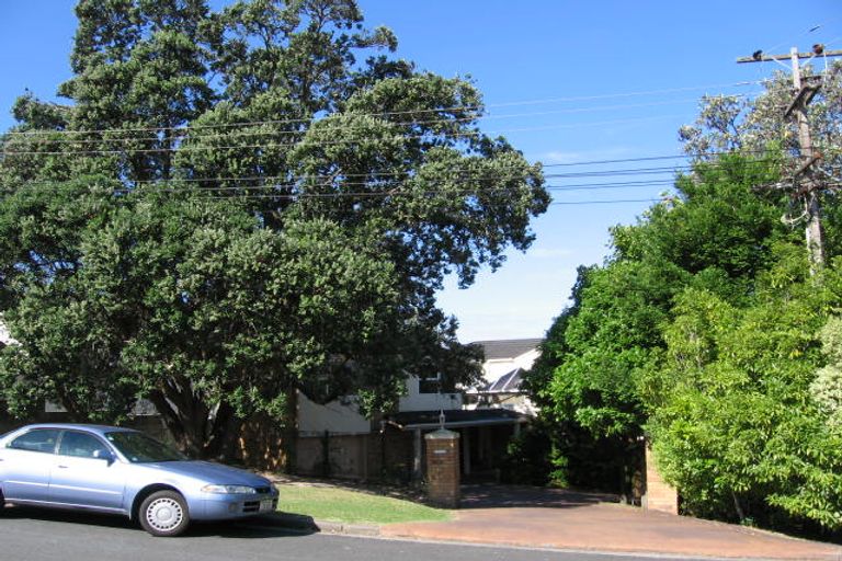 Photo of property in 32 Rock Isle Road, Torbay, Auckland, 0630