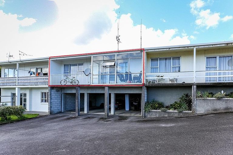 Photo of property in 6b Davies Lane, New Plymouth, 4310