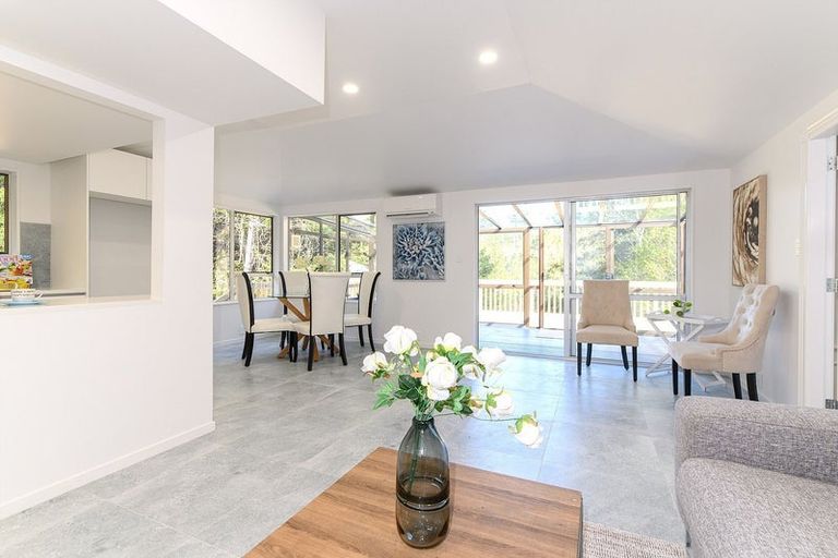 Photo of property in 10/40 Radiata Lane, Chatswood, Auckland, 0626