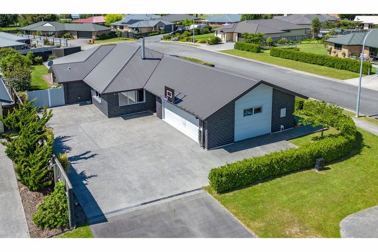 Photo of property in 36 Weka Street, Oxford, 7430