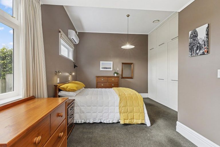 Photo of property in 9 West Road, Northland, Wellington, 6012