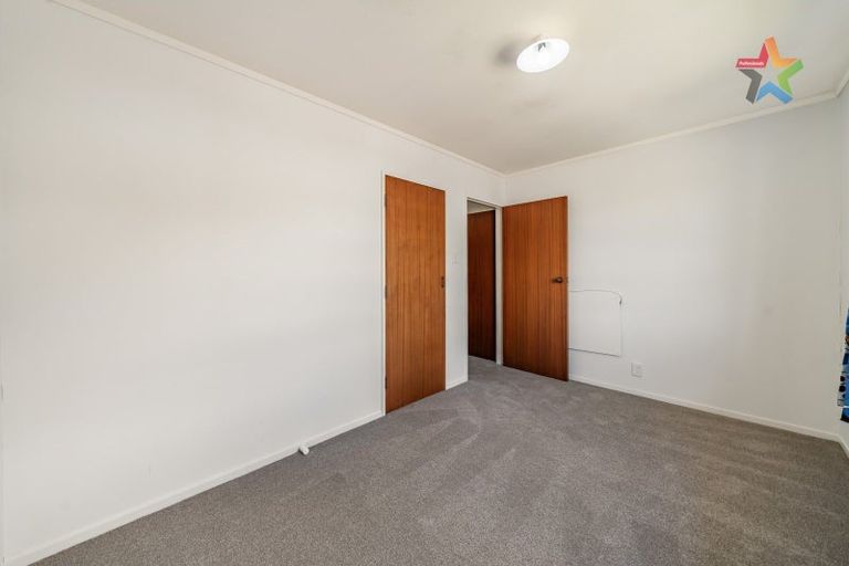 Photo of property in 69b Hartford Crescent, Totara Park, Upper Hutt, 5018