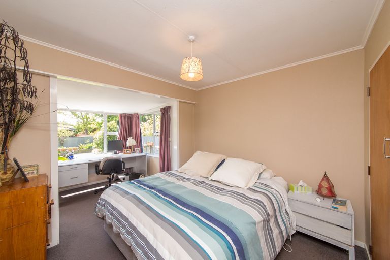 Photo of property in 18 Kaituna Street, Milson, Palmerston North, 4414