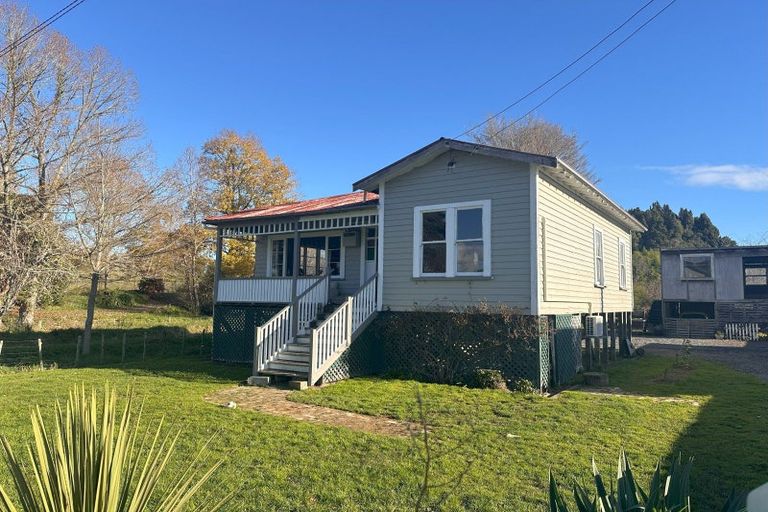 Photo of property in 30 Huia Street, Ohura, 3926