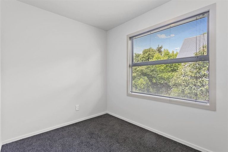 Photo of property in 2/3 Grove Road, Addington, Christchurch, 8024