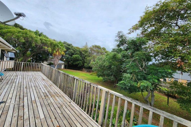 Photo of property in 296a One Tree Point Road, One Tree Point, 0118