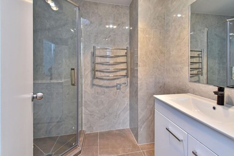 Photo of property in 32 Sheriff Place, Randwick Park, Auckland, 2105