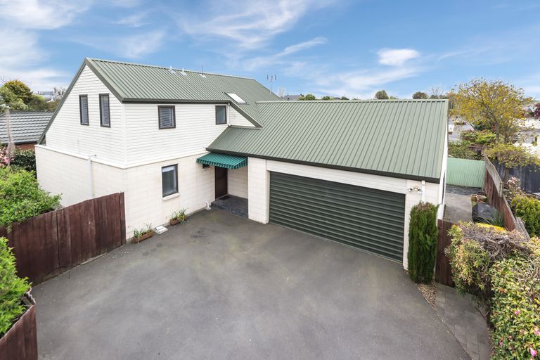 Photo of property in 2/90 Proctor Street, Papanui, Christchurch, 8053