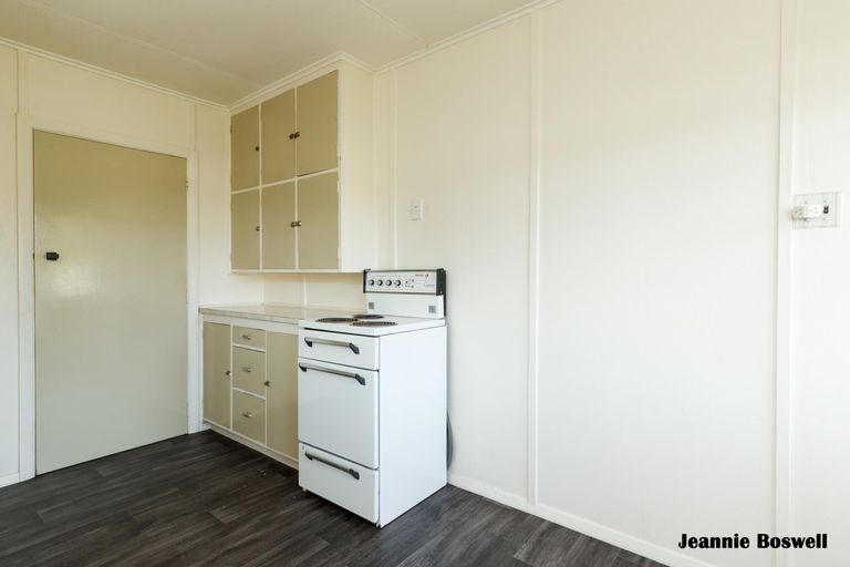 Photo of property in 4 Herrington Street, Foxton, 4814