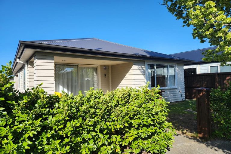 Photo of property in 10 Pounamu Place, Pegasus, 7612