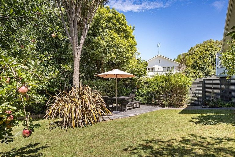 Photo of property in 104 Long Melford Road, Awapuni, Palmerston North, 4412