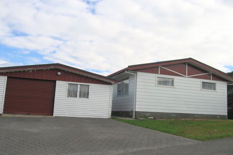 Photo of property in 41 Frobisher Street, Island Bay, Wellington, 6023