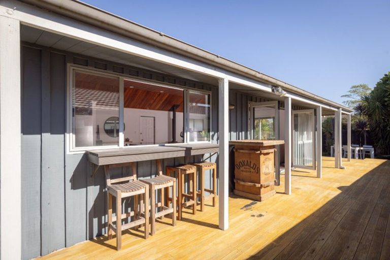 Photo of property in 32 Webb Place, Papamoa Beach, Papamoa, 3118